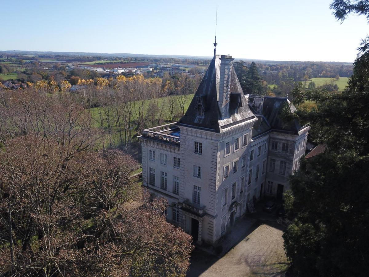 Chateau De Chasseneuil Sur Bonnieure Bagian luar foto