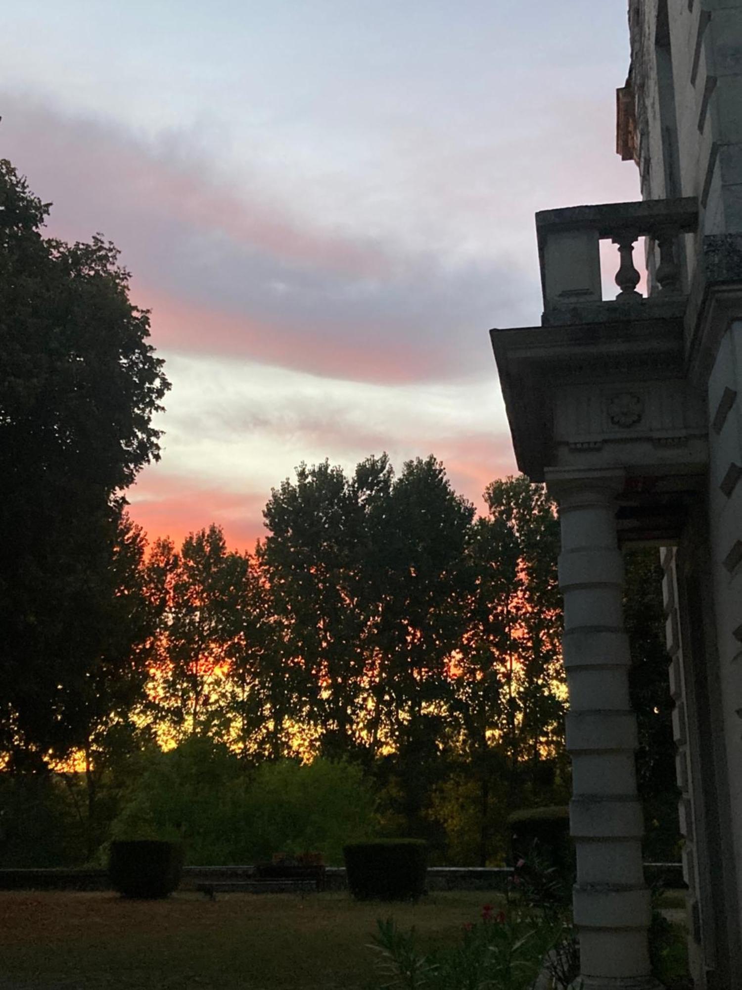 Chateau De Chasseneuil Sur Bonnieure Bagian luar foto